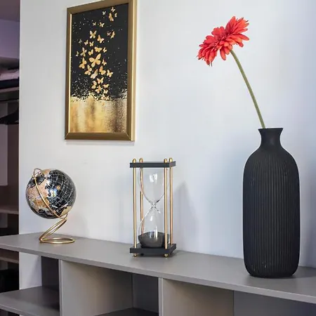 Lough Отель типа 