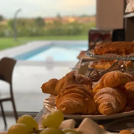 Bed & Breakfast Lough 4*