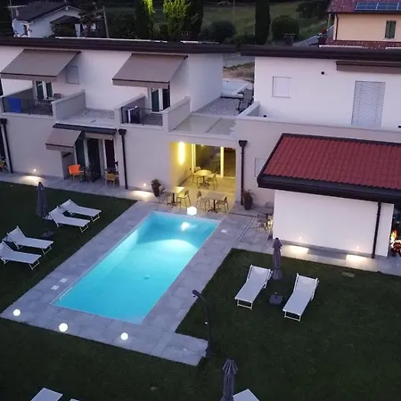 Lough ベッド・アンド・ブレックファスト 4*